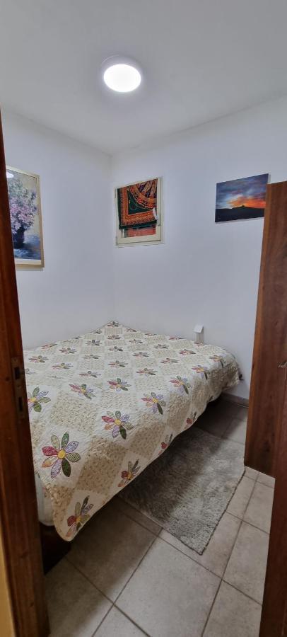 Holiday Garden Apartment Caesarea Exterior photo